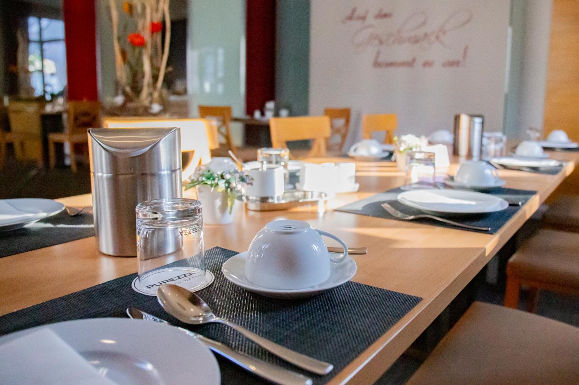 Aparthotel "Am Fliess" Hoyerswerda Esterno foto
