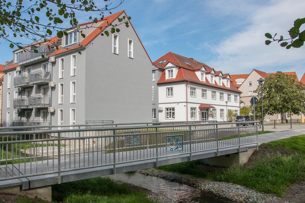 Aparthotel "Am Fliess" Hoyerswerda Esterno foto